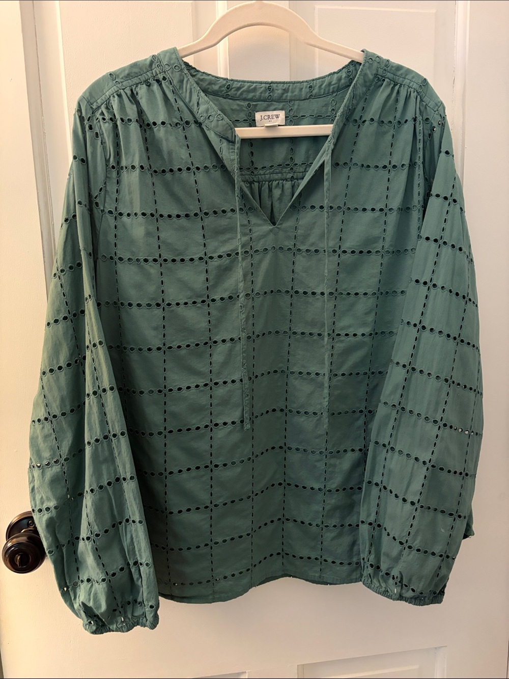 J.Crew women’s XL 100% cotton eyelet green blouse  tie neck puff sleeve